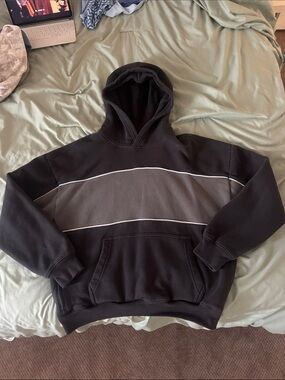 Hollister Black & Gray Hooded Pullover Sweatshirt